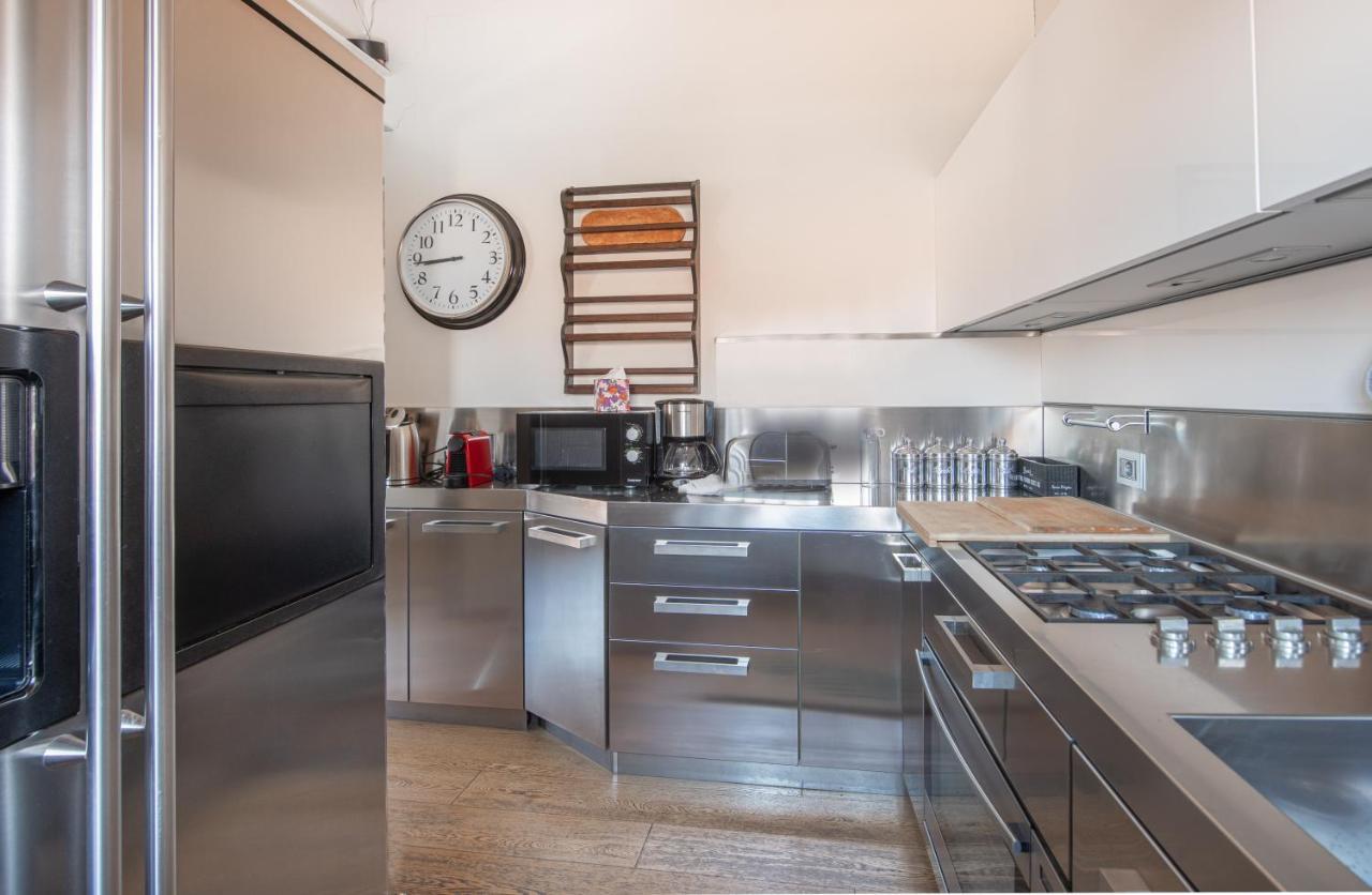 Stunning Top Floor Flat In The Heart Of Verona Exteriör bild