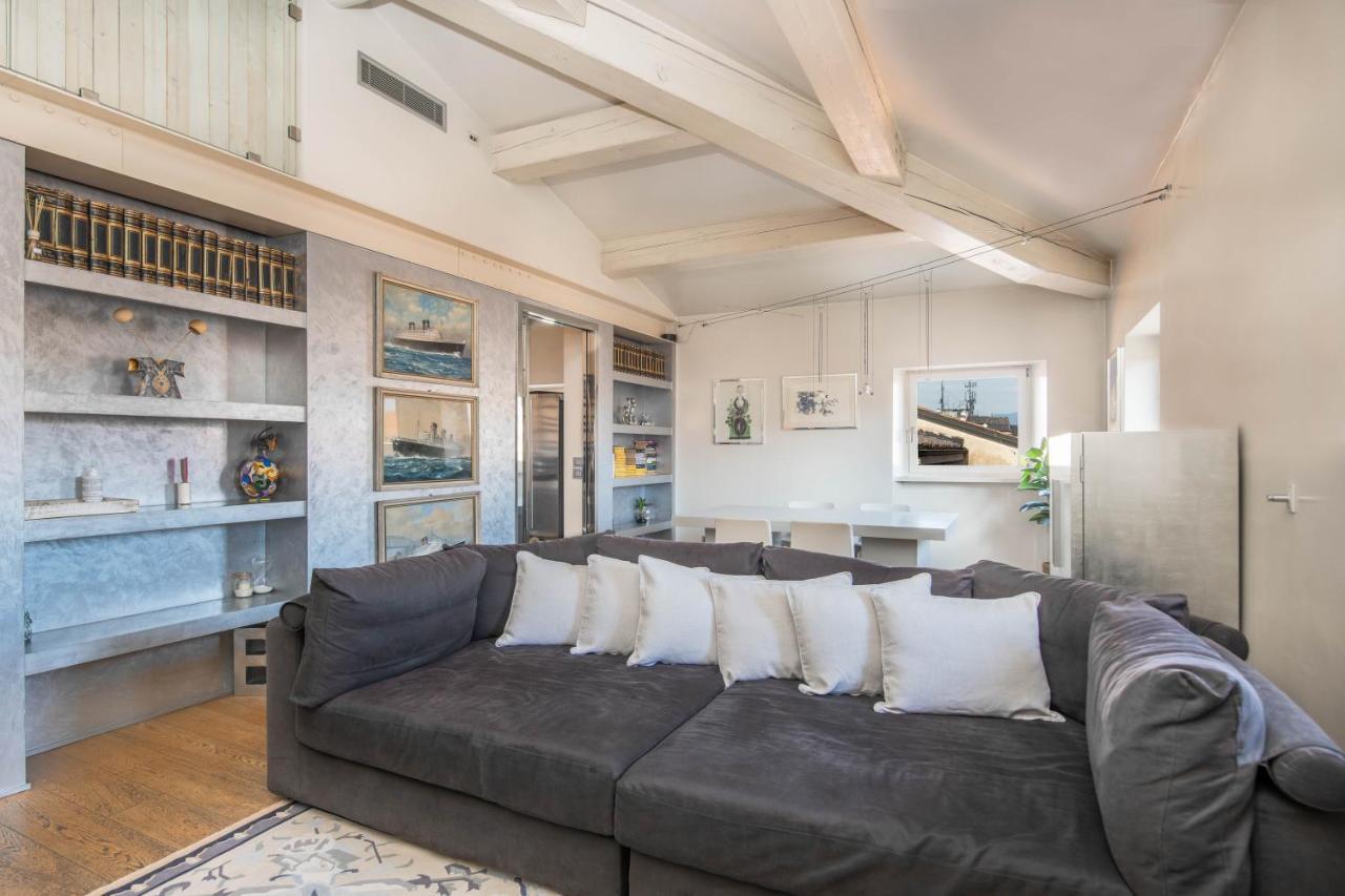 Stunning Top Floor Flat In The Heart Of Verona Exteriör bild